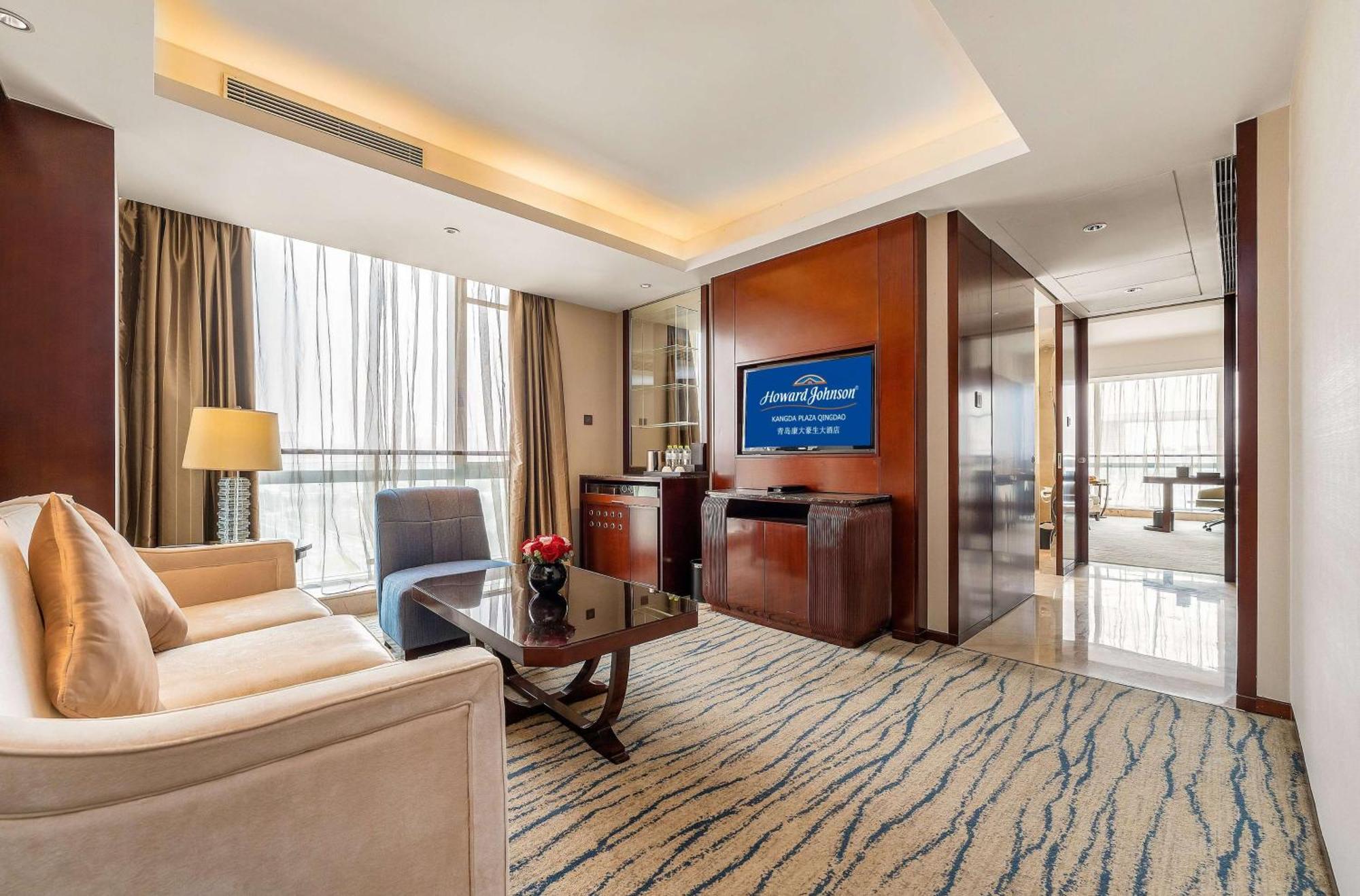 โฮเวิร์ด จอห์นสัน คางต้า พลาซา ชิงเต่า โฮเต็ล Hotel Xianlang ภายนอก รูปภาพ